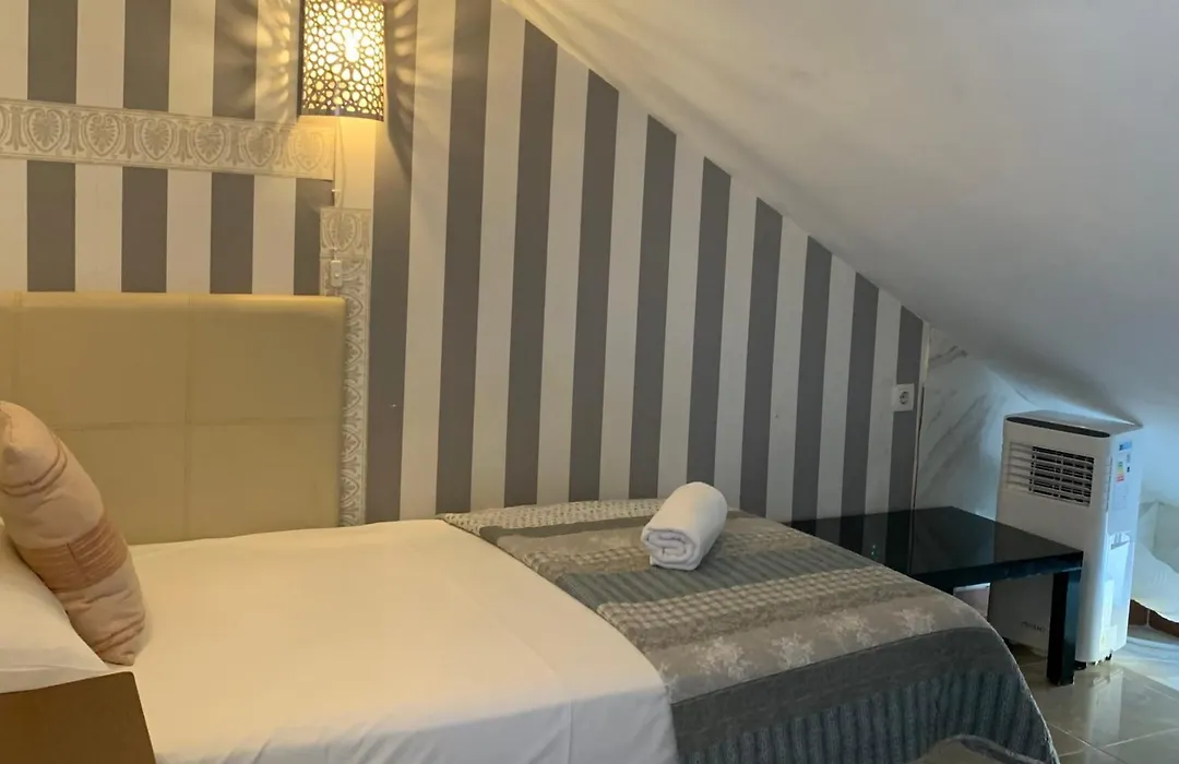 Malaga Centro Hostel (Adults Only)-1