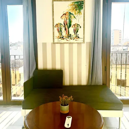 Malaga Centro Hostel (Adults Only)-2
