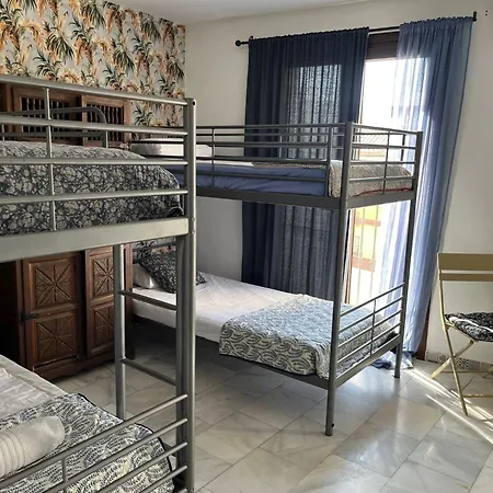Malaga Centro Hostel (Adults Only)-2